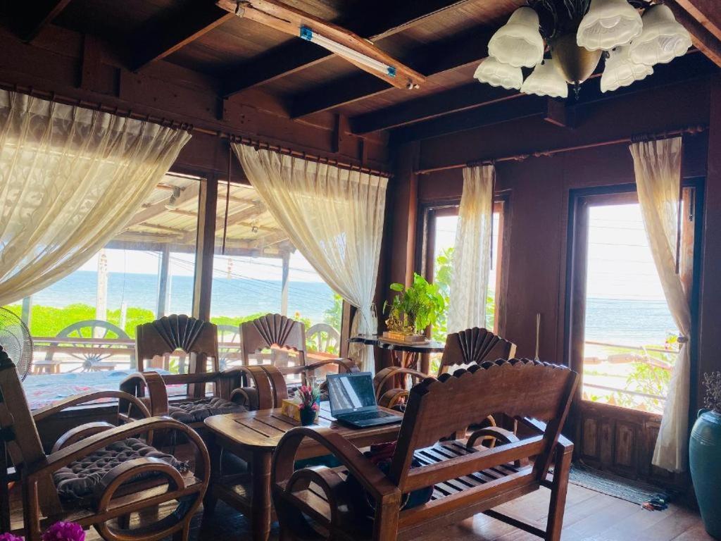 The Sunrise Beach Cafe And Guesthouse Ban Tha Khoi Exteriör bild